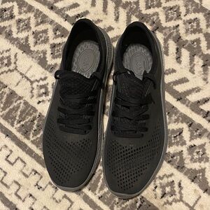CROCS Men's Black Sneakers